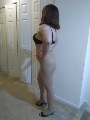 Gynette outcall escort in Ontario